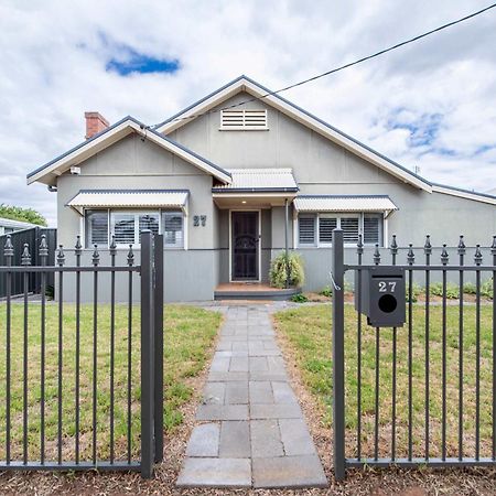 South Dubbo Hideaway - Pet Friendly Villa Exterior photo